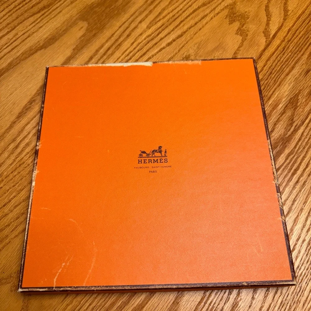 Hermès Vintage Kachinas Hopi Silk Scarf by Kermit Oliver - Picture 14 of 14